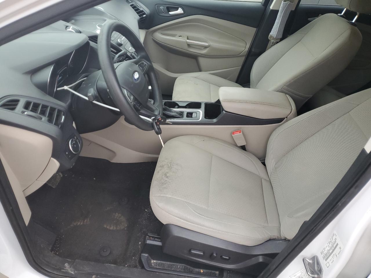 2017 FORD ESCAPE SE photo 13