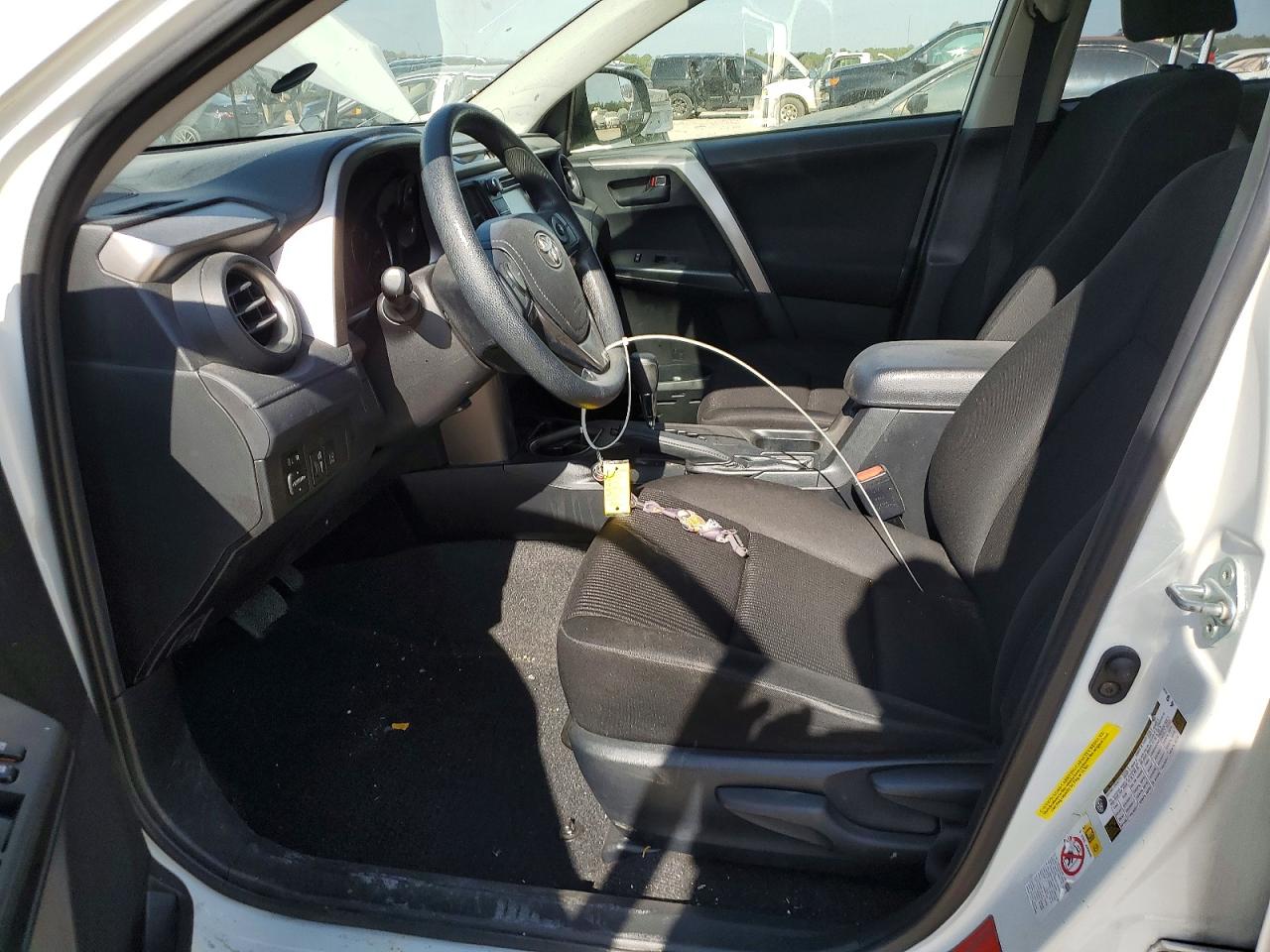 2018 TOYOTA RAV4 LE photo 7