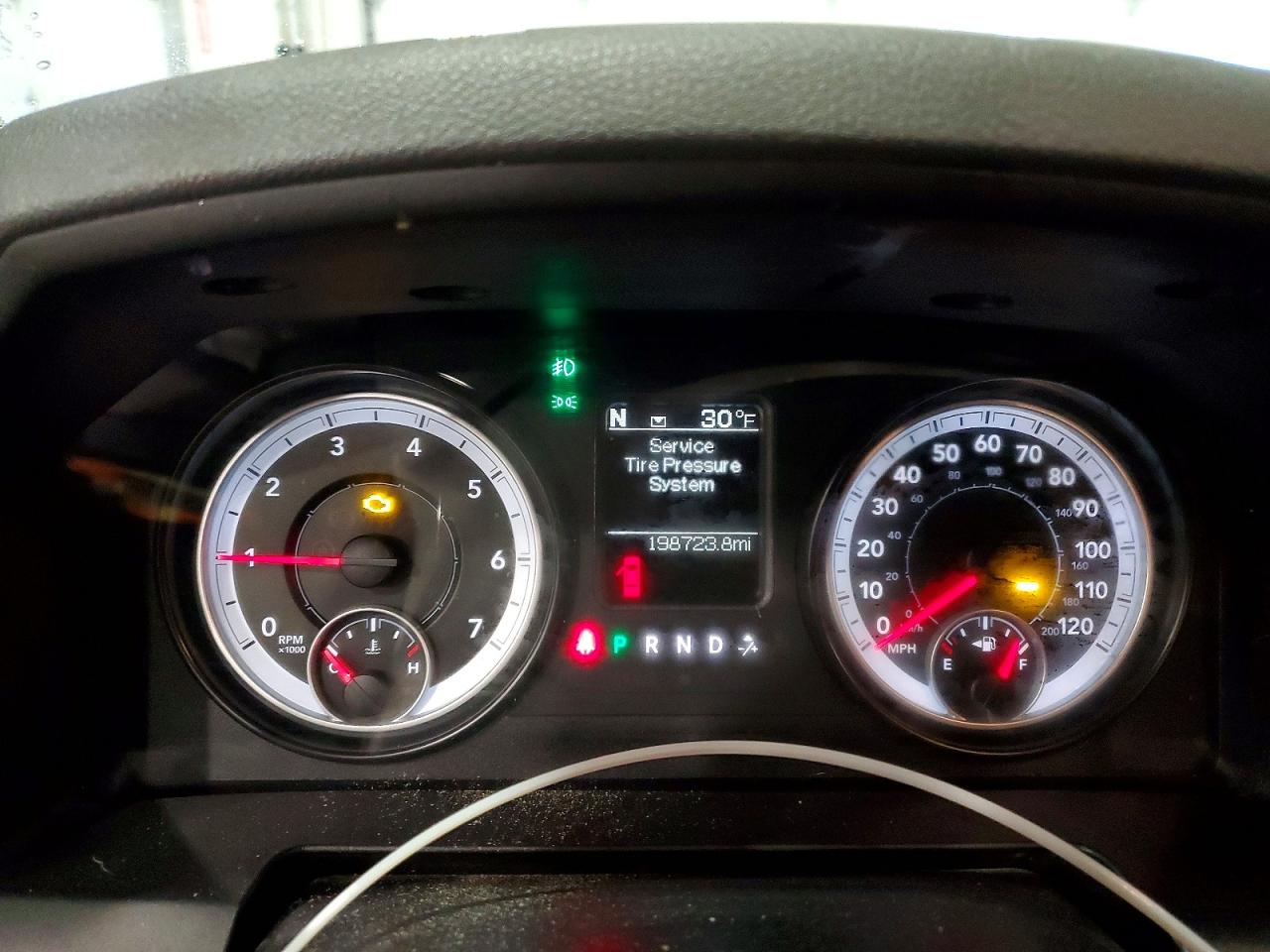 2014 RAM 1500 ST photo 9