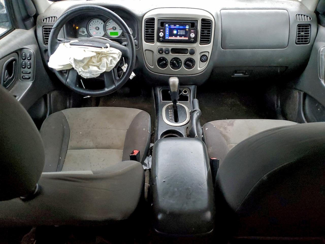2005 FORD ESCAPE XLS photo 8