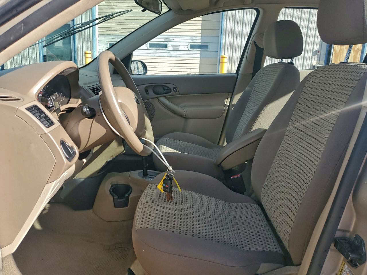 2006 FORD FOCUS ZX4 photo 7