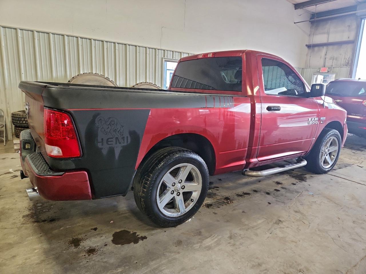 2013 RAM 1500 ST photo 3