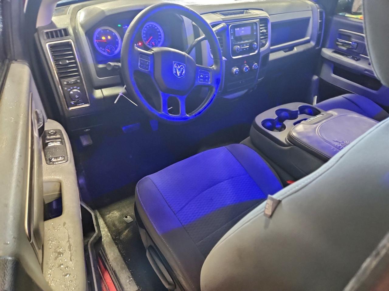 2013 RAM 1500 ST photo 8
