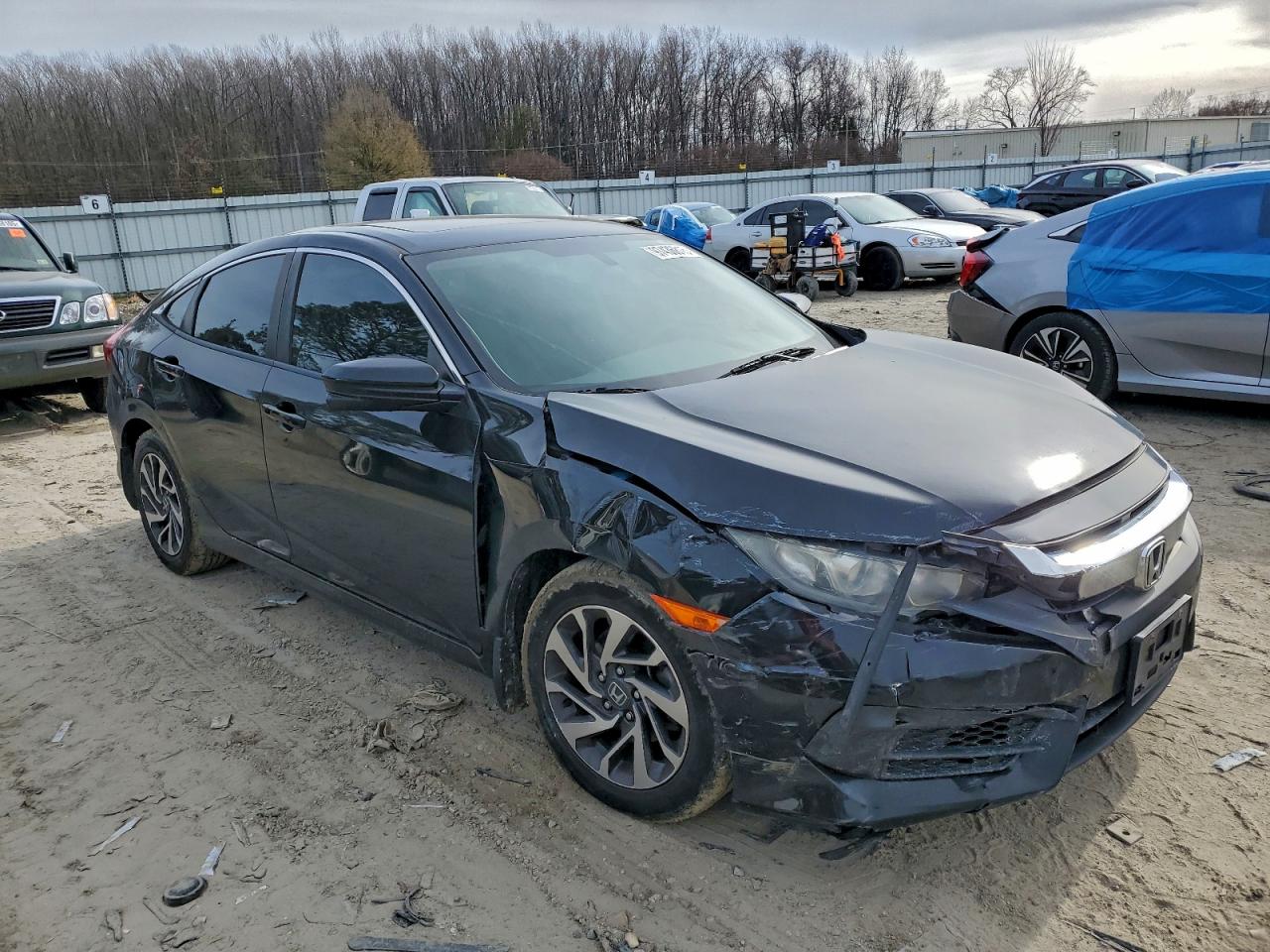 2017 HONDA CIVIC EX photo 4