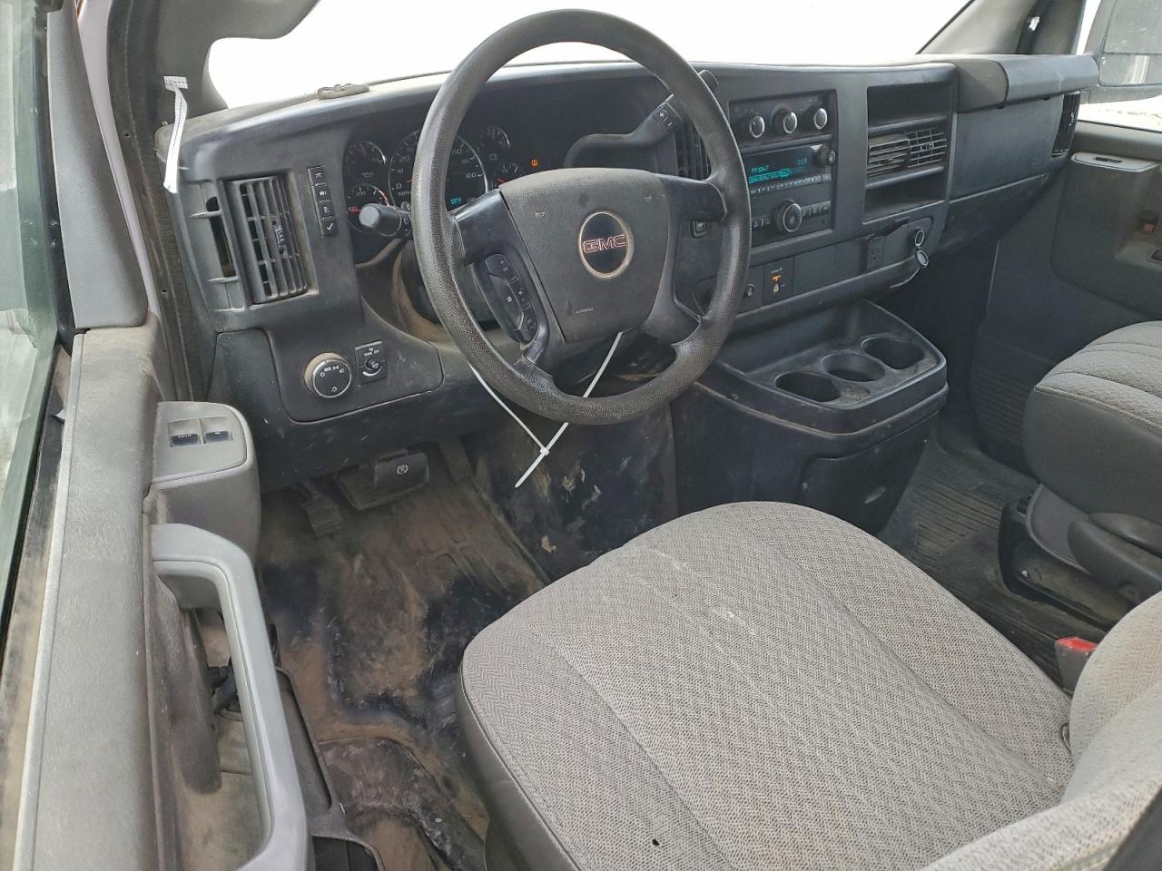 2016 GMC SAVANA DELIVERY VAN photo 22