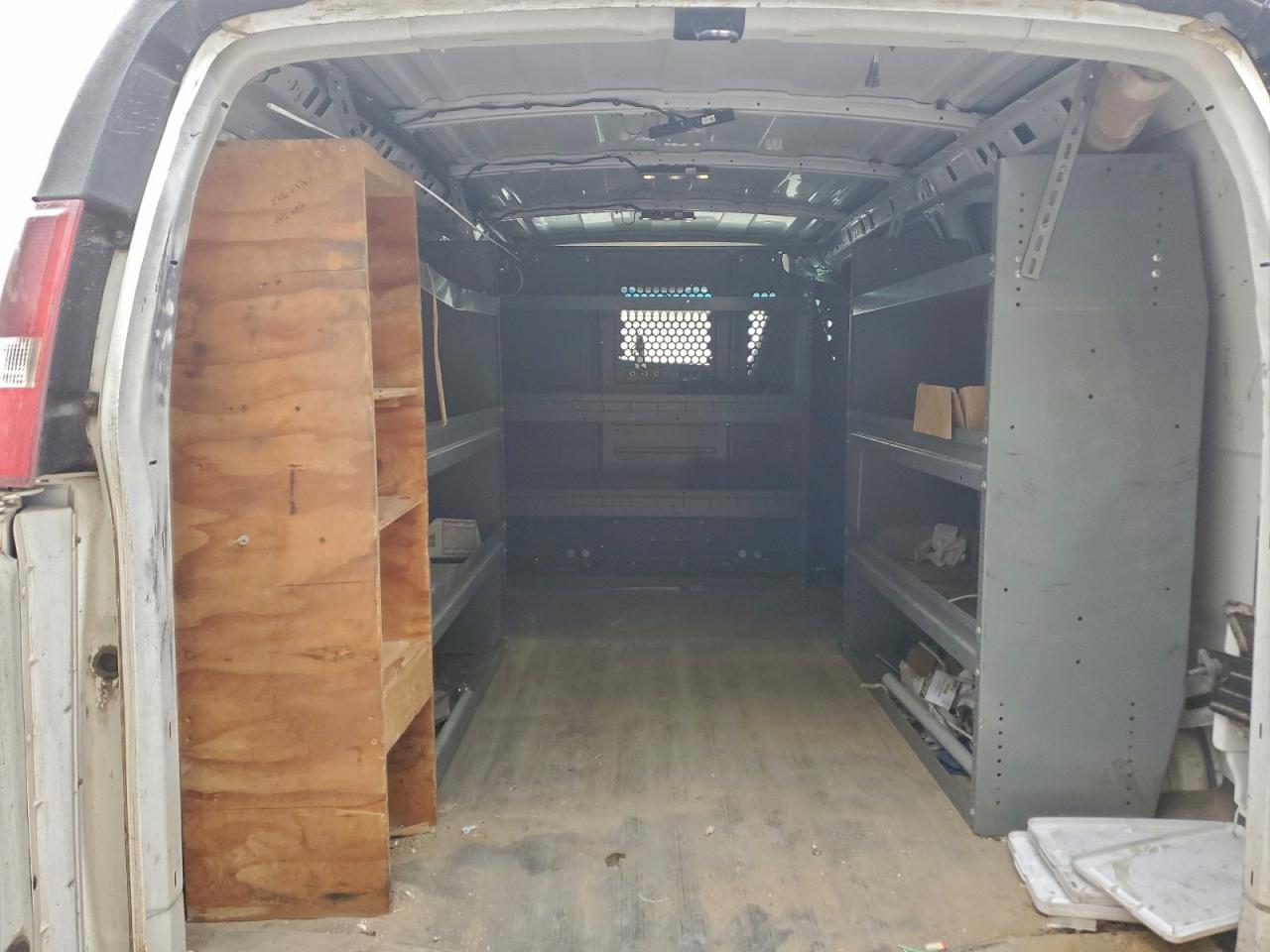 2016 GMC SAVANA DELIVERY VAN photo 28