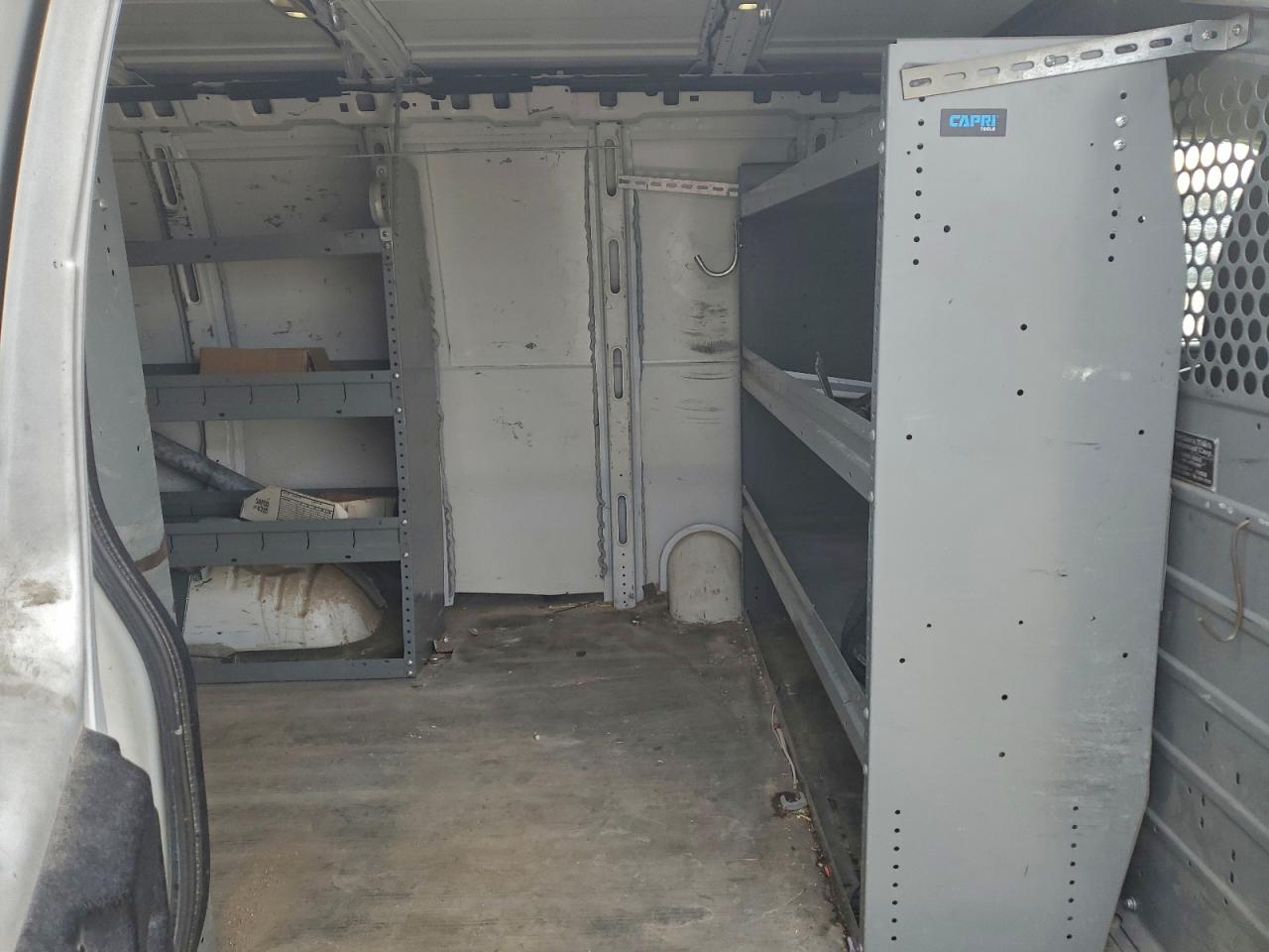 2016 GMC SAVANA DELIVERY VAN photo 31