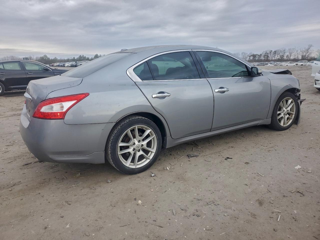 2009 NISSAN MAXIMA S photo 3