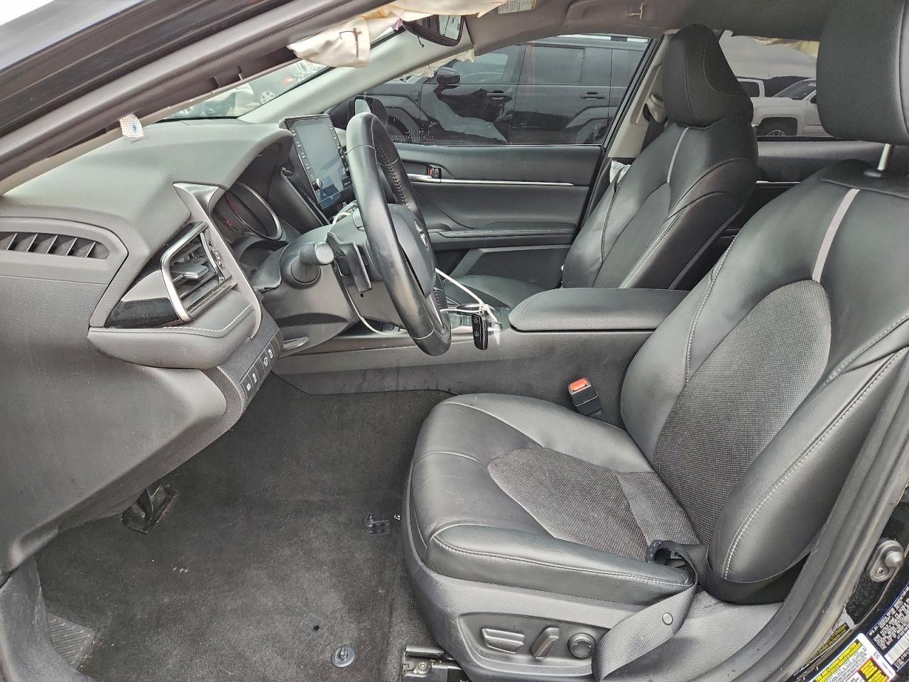 2023 TOYOTA CAMRY XSE photo 13