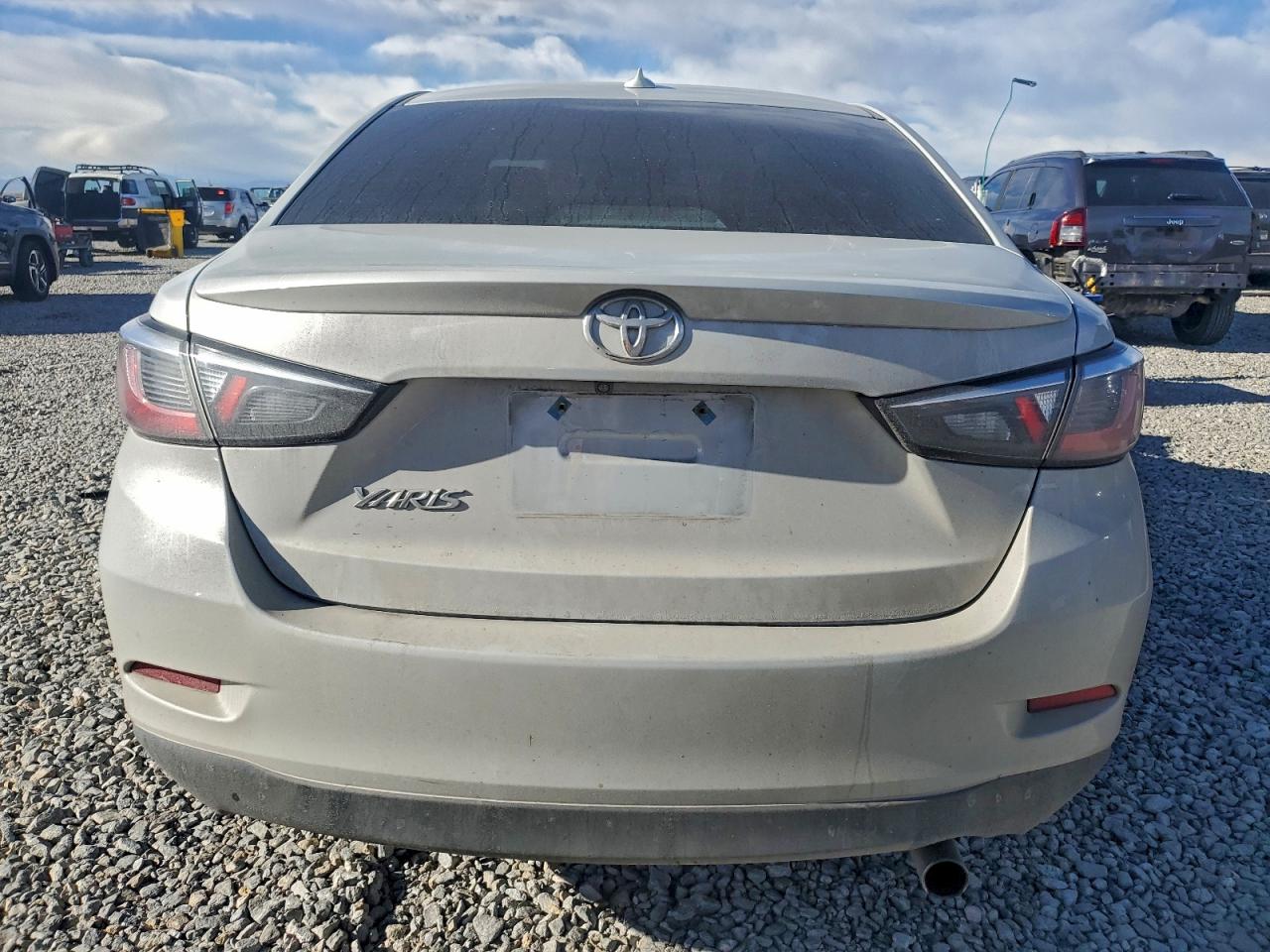 2019 TOYOTA YARIS L photo 6