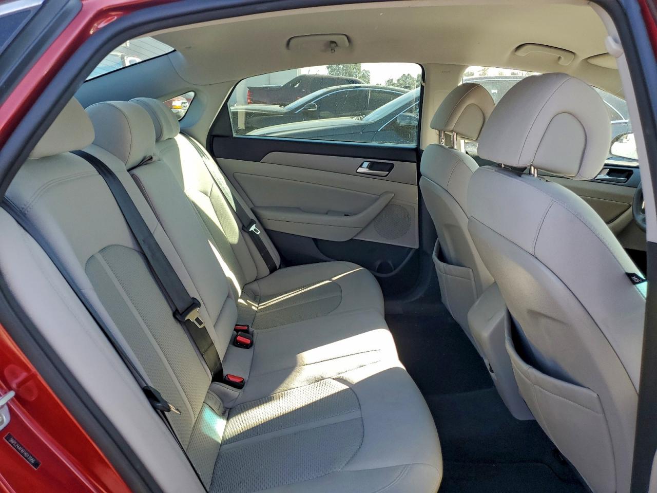2015 HYUNDAI SONATA SE photo 19