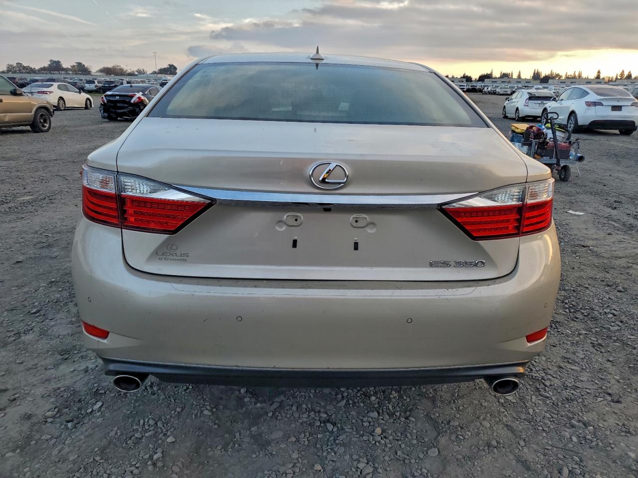 2013 LEXUS ES 350 photo 6
