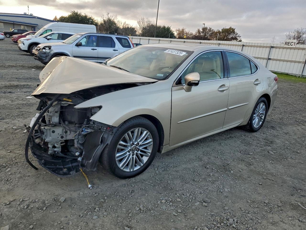 2013 LEXUS ES