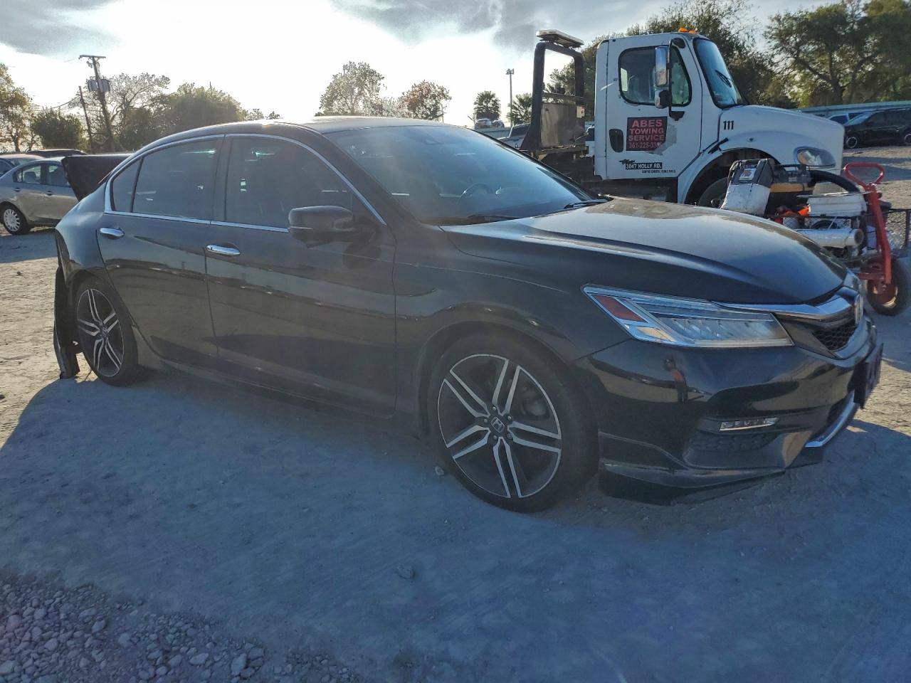 2017 HONDA ACCORD TOURING photo 4