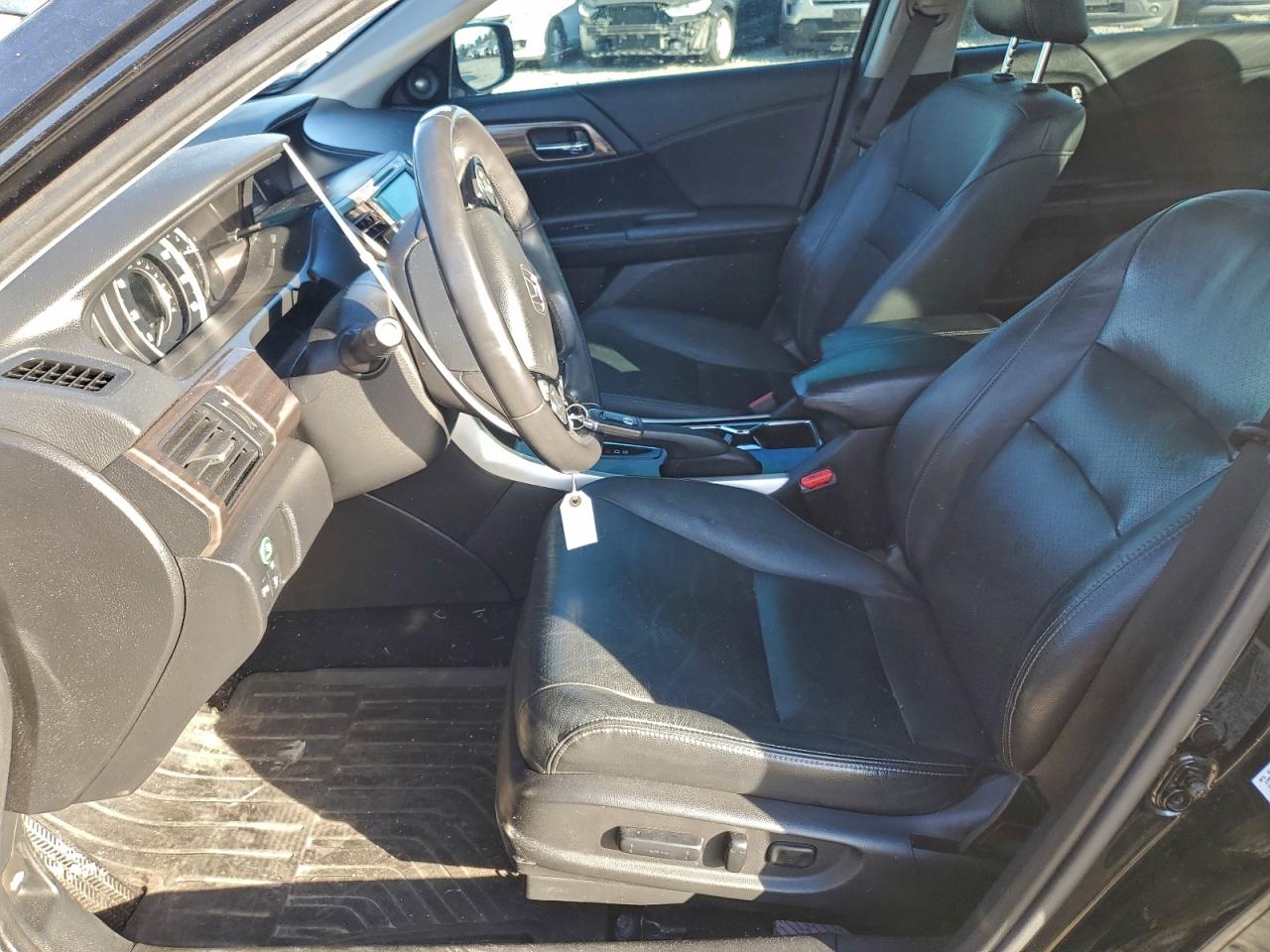 2017 HONDA ACCORD TOURING photo 7
