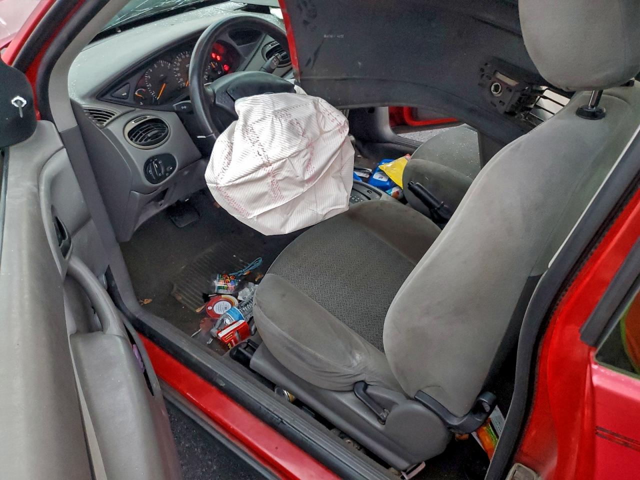 2000 FORD FOCUS ZX3 photo 8
