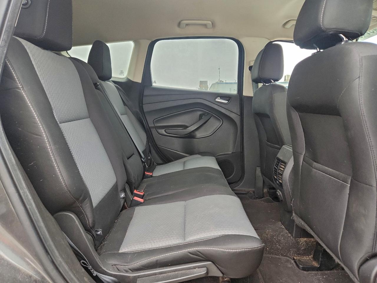 2017 FORD ESCAPE SE photo 10
