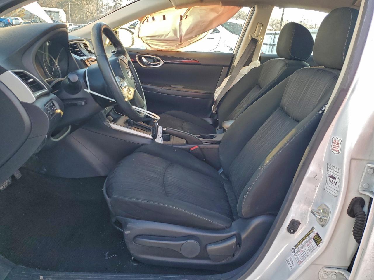 2019 NISSAN SENTRA S photo 7