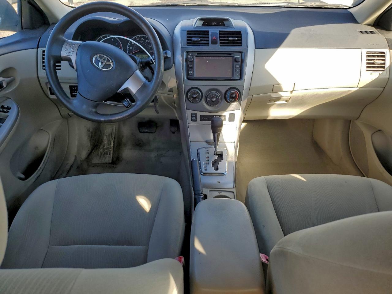 2013 TOYOTA COROLLA BASE photo 8