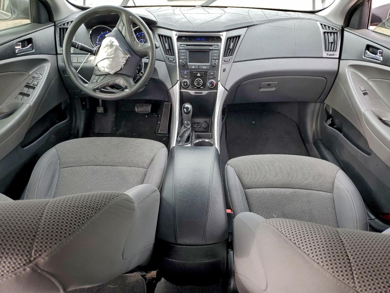 2014 HYUNDAI SONATA GLS photo 8