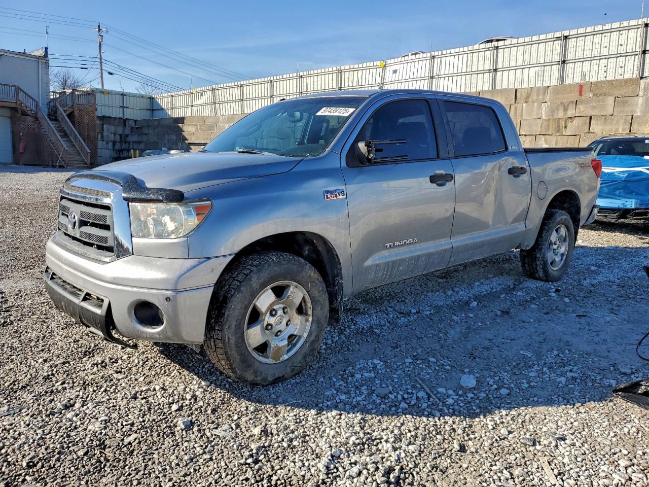 2013 TOYOTA TUNDRA