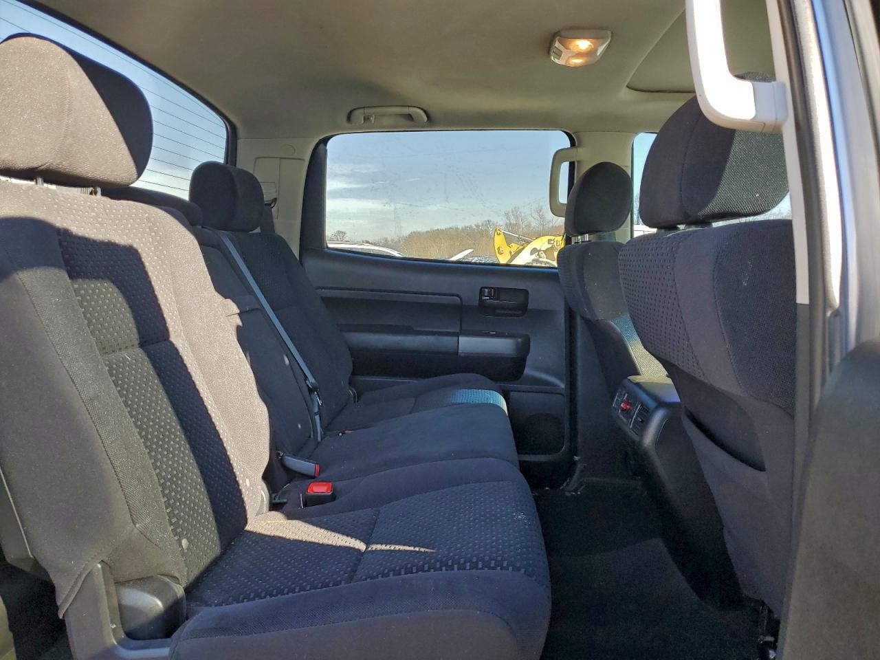 2013 TOYOTA TUNDRA CREWMAX SR5 photo 10