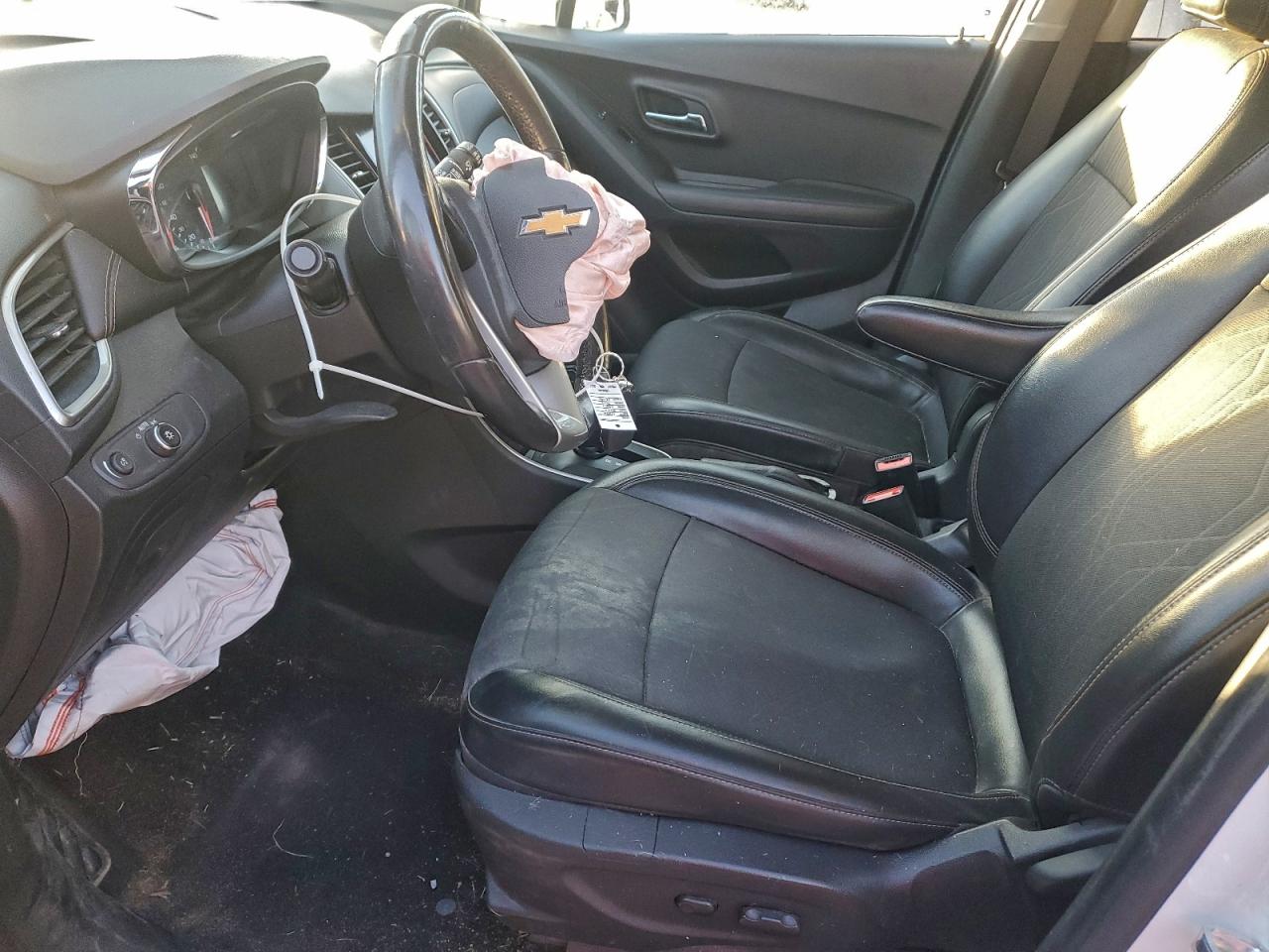 2020 CHEVROLET TRAX 1LT photo 7