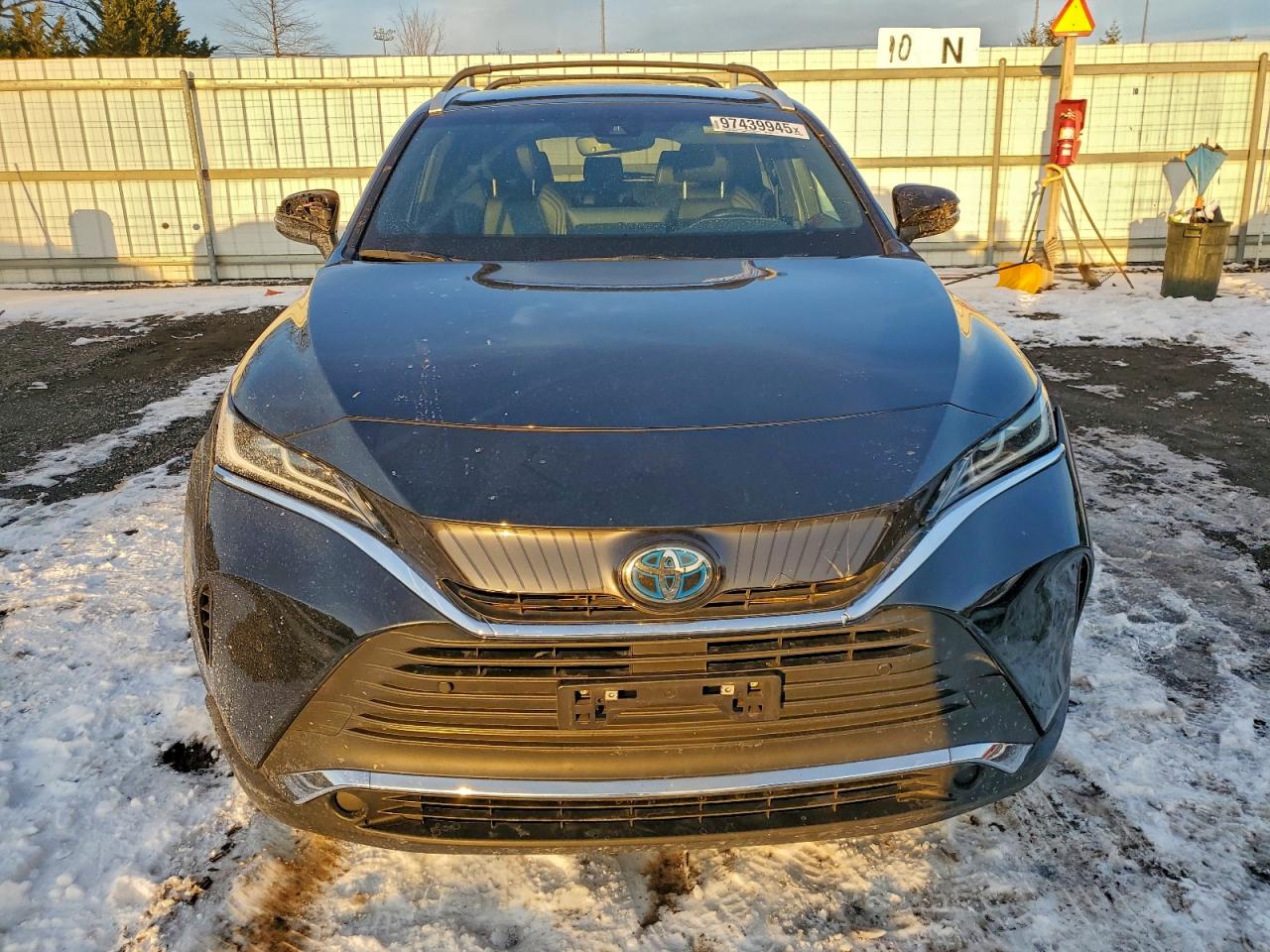 2021 TOYOTA VENZA LE photo 5