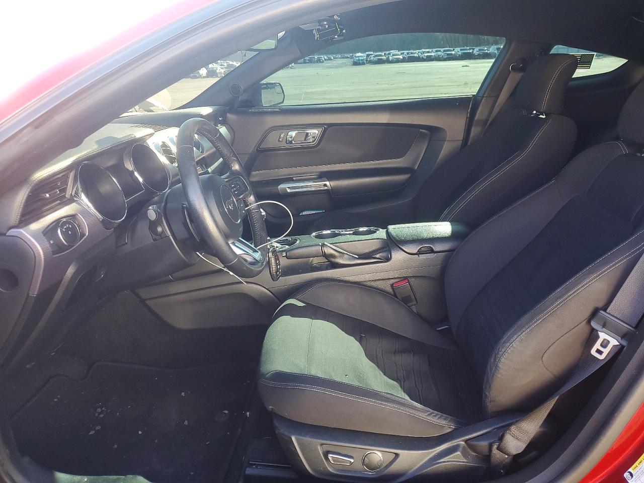 2016 FORD MUSTANG photo 7