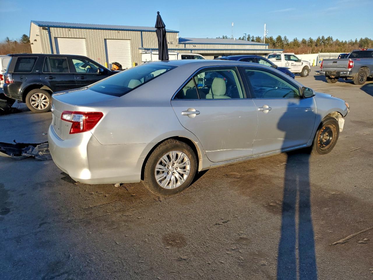 2013 TOYOTA CAMRY L photo 3
