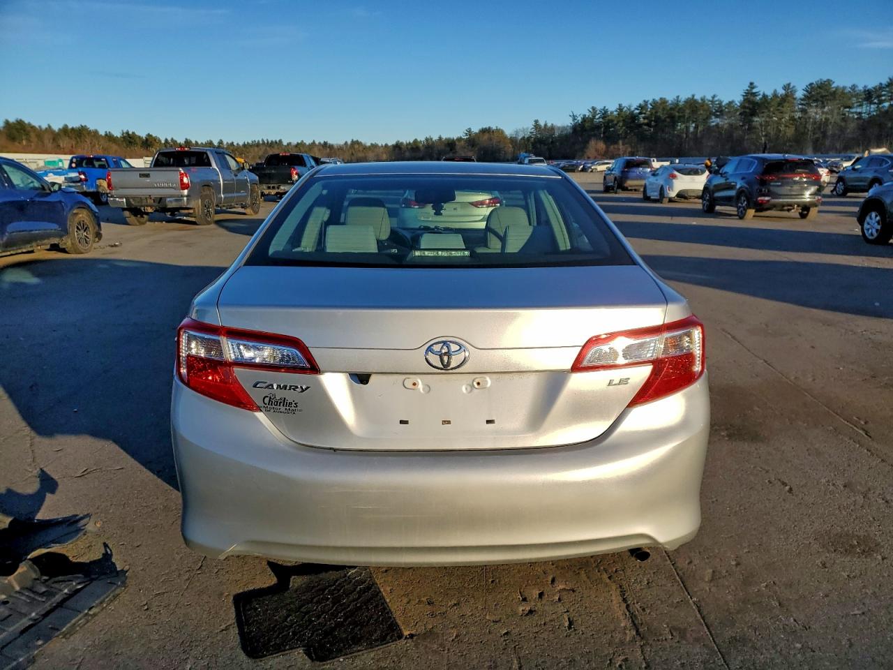 2013 TOYOTA CAMRY L photo 6