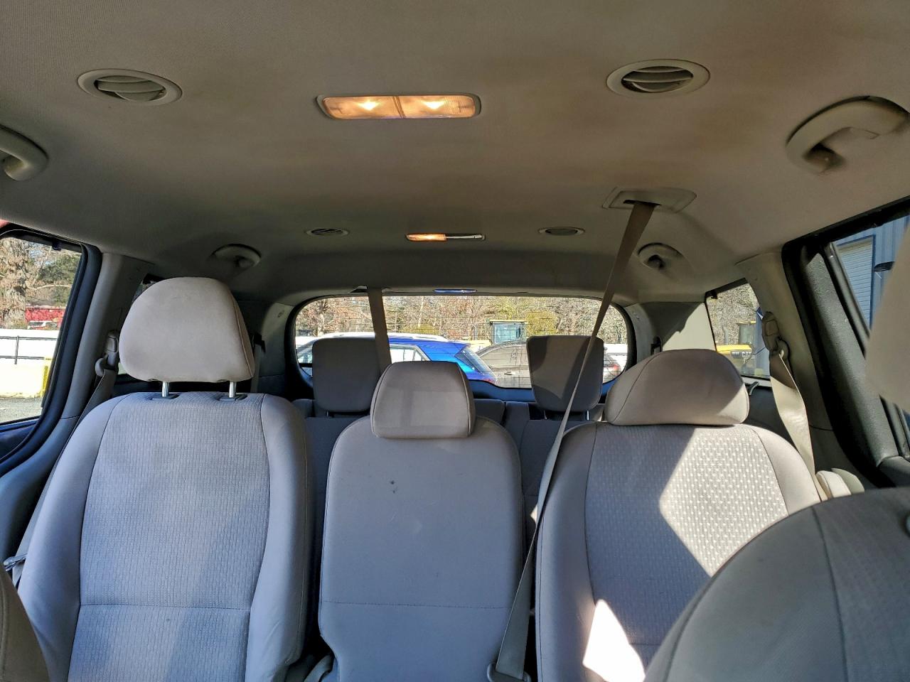 2016 KIA SEDONA LX photo 37