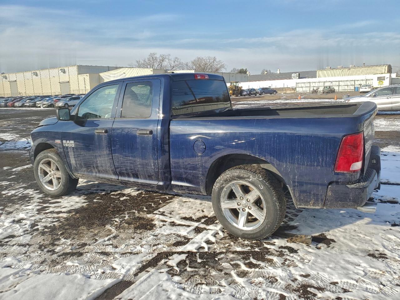 2014 RAM 1500 ST photo 2