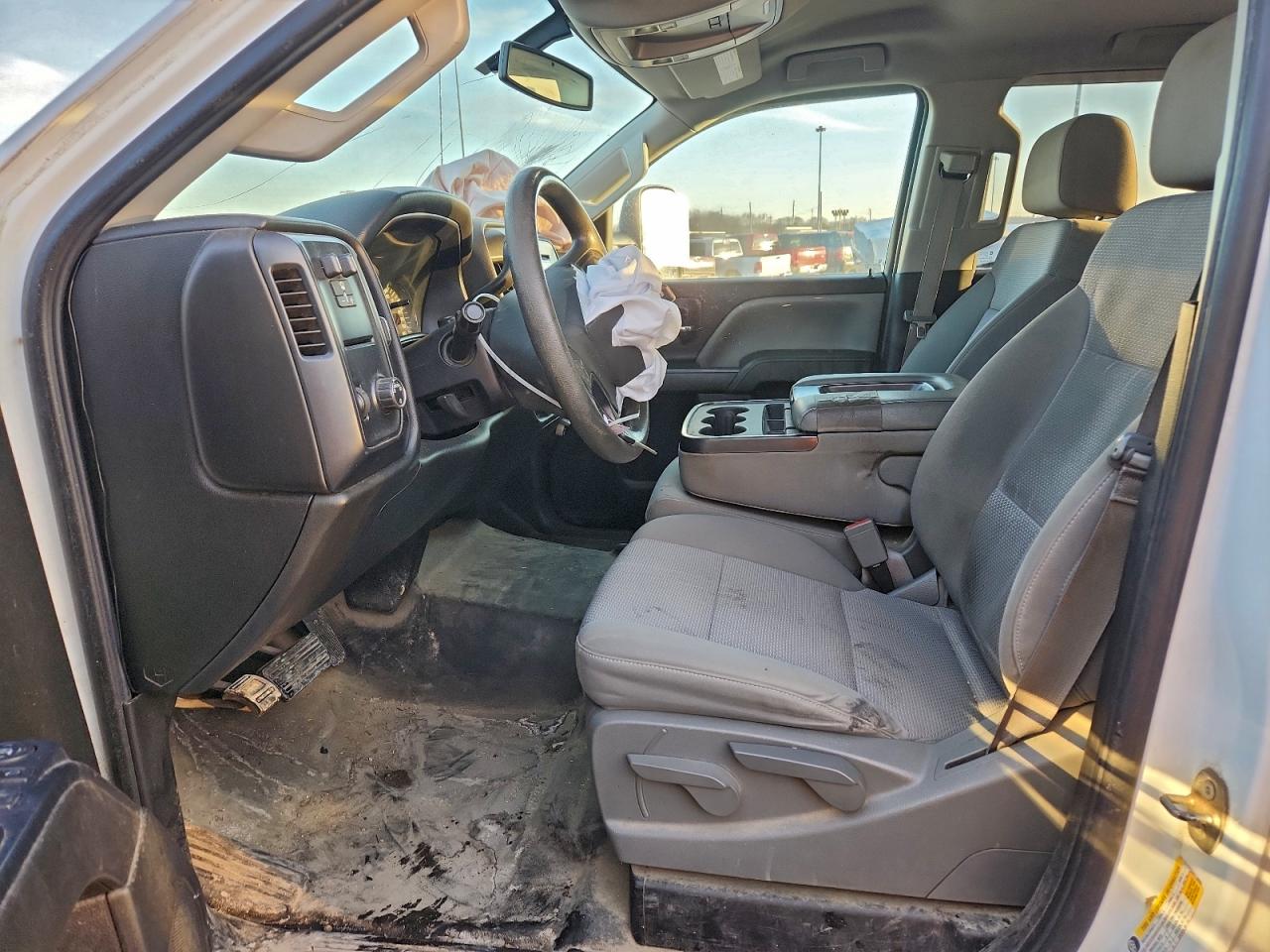 2015 CHEVROLET SILVERADO C2500 HEAVY DUTY photo 7