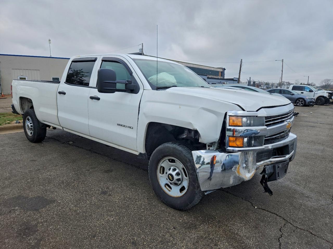 2015 CHEVROLET SILVERADO C2500 HEAVY DUTY photo 4