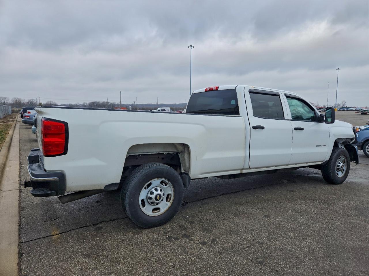 2015 CHEVROLET SILVERADO C2500 HEAVY DUTY photo 3