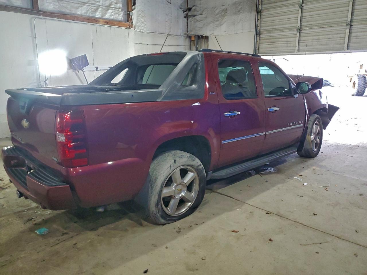 2009 CHEVROLET AVALANCHE C1500 LTZ photo 3