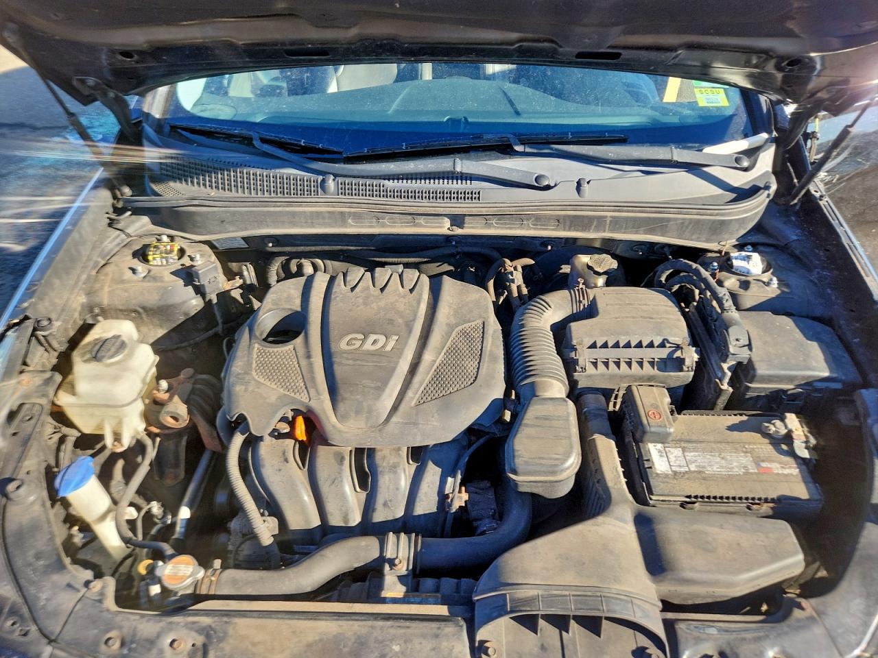 2011 HYUNDAI SONATA SE photo 11
