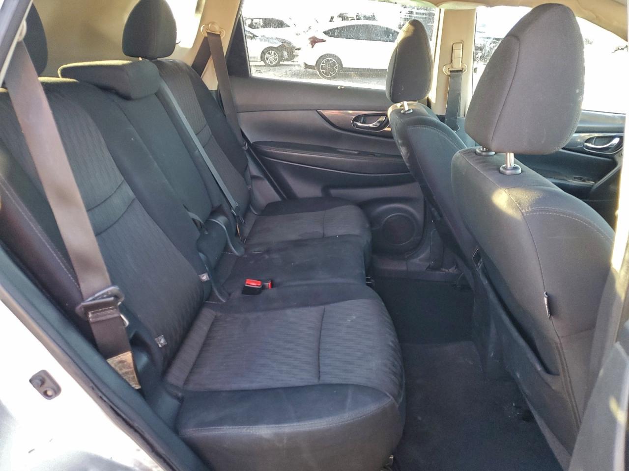 2018 NISSAN ROGUE SV photo 11