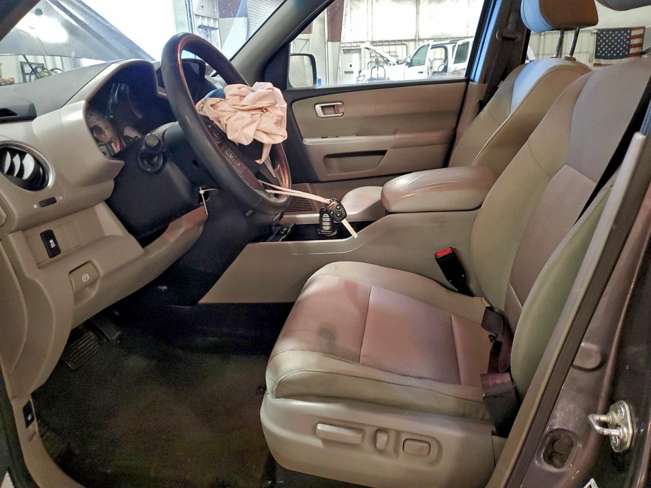 2015 HONDA PILOT SE photo 7