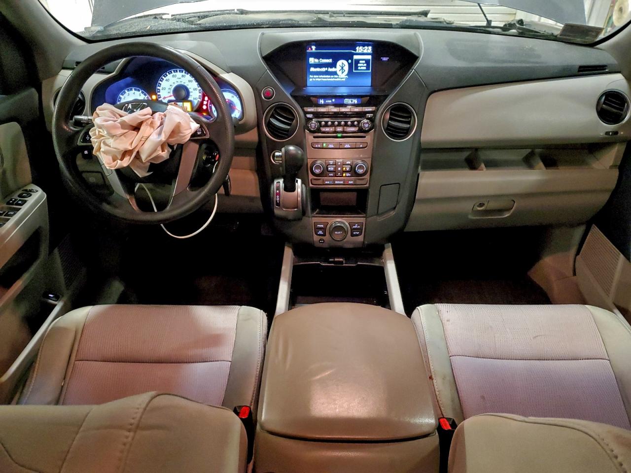2015 HONDA PILOT SE photo 8