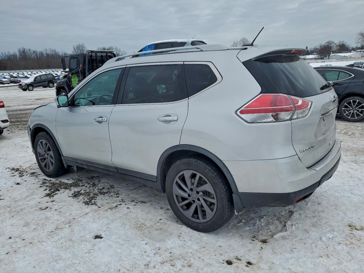 2016 NISSAN ROGUE S photo 3