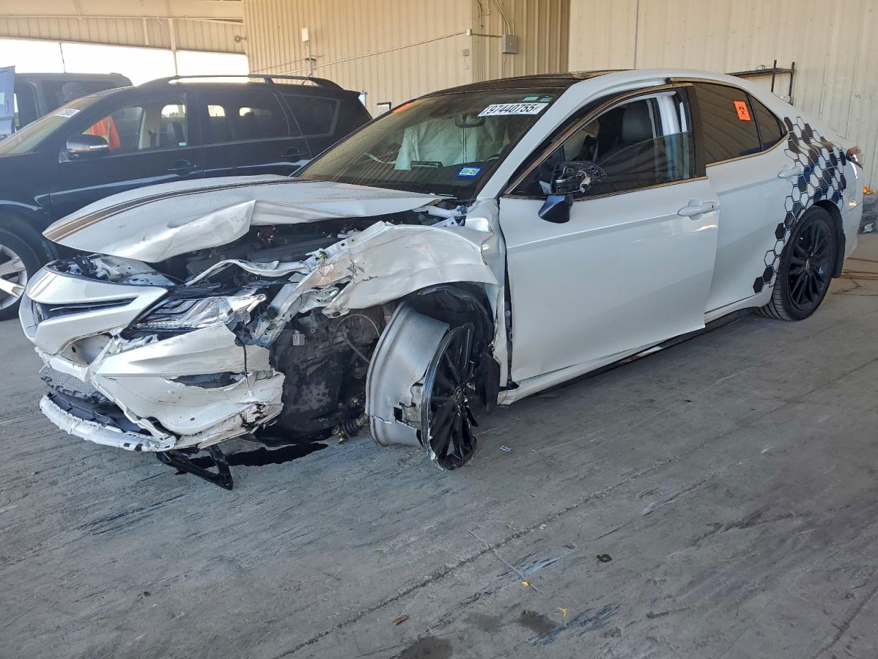 2023 TOYOTA CAMRY