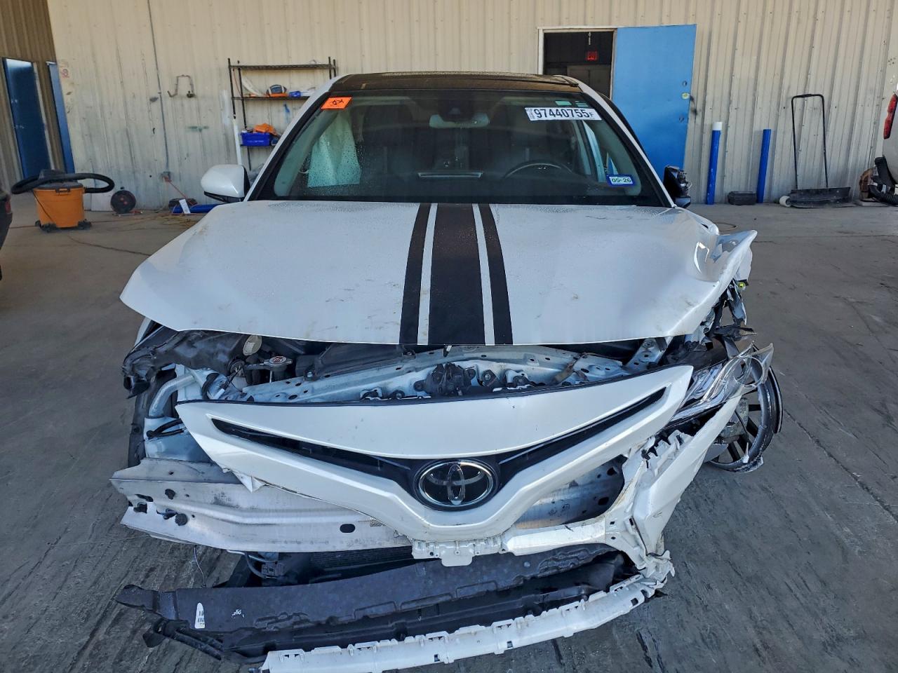 2023 TOYOTA CAMRY XSE photo 5