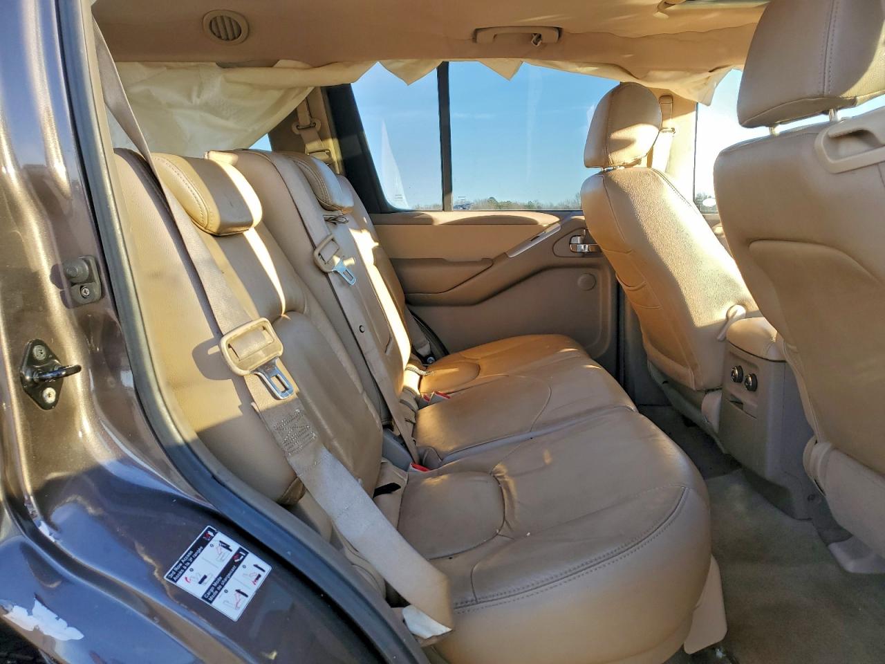 2008 NISSAN PATHFINDER LE photo 11