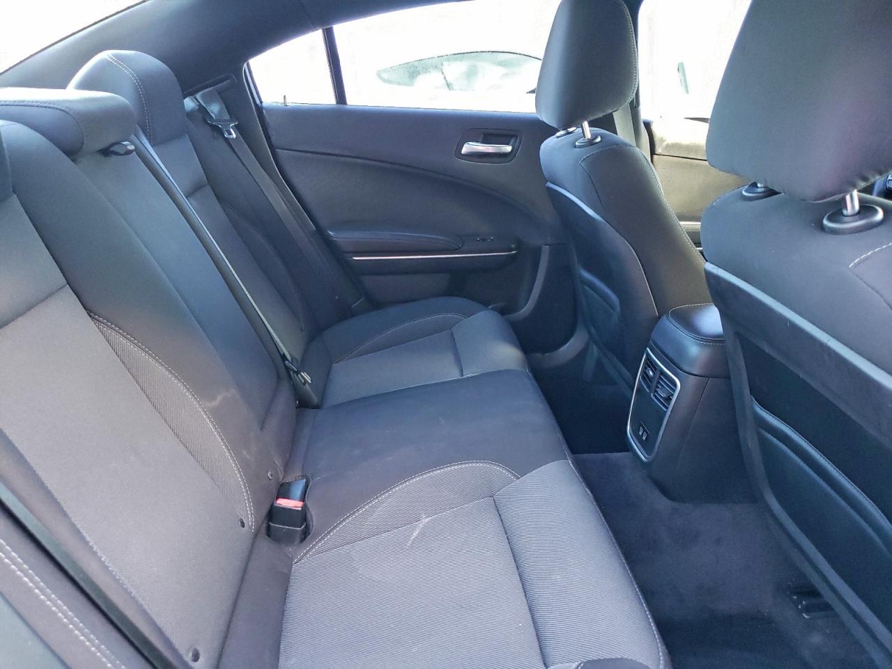 2015 DODGE CHARGER SE photo 10