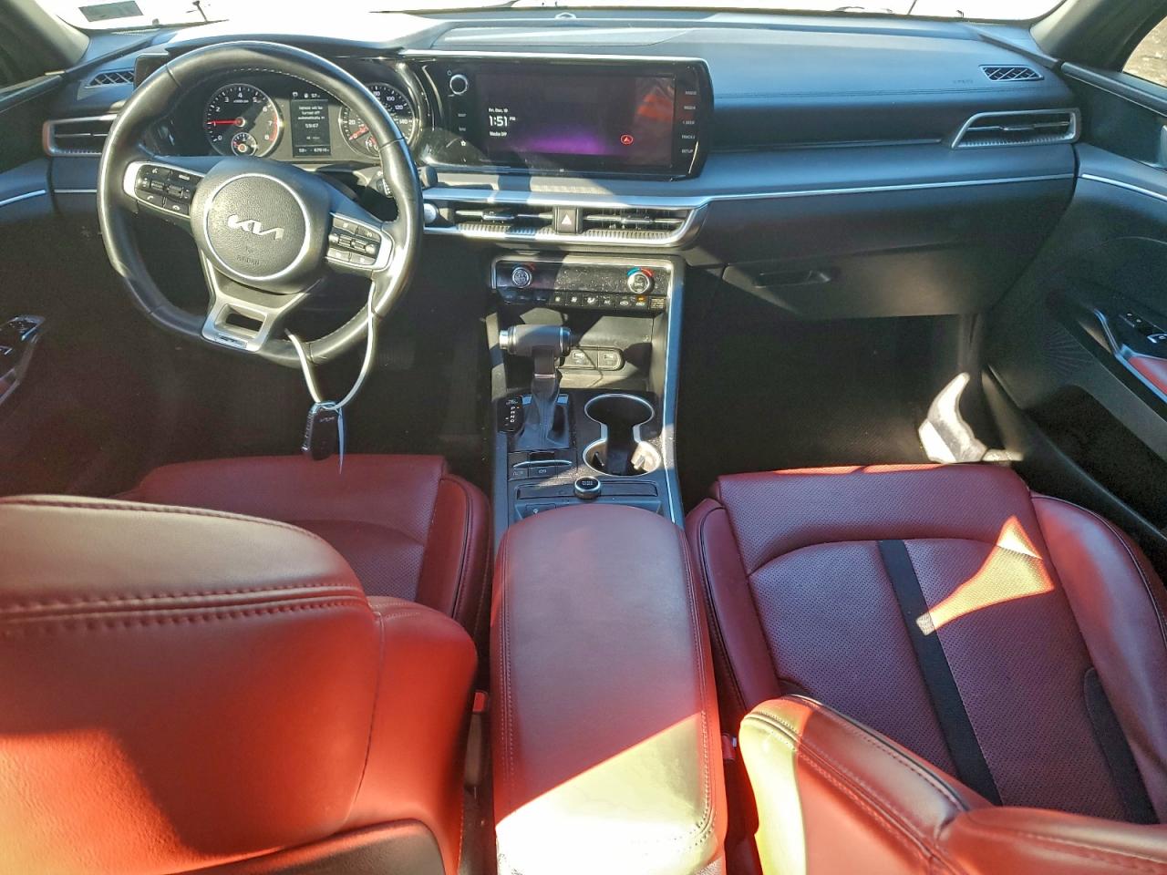 2023 KIA K5 GT LINE photo 8