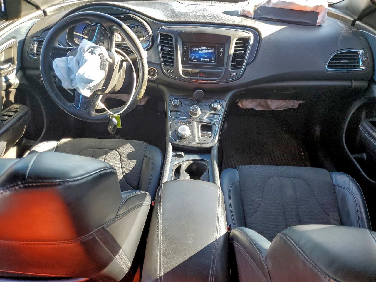 2015 CHRYSLER 200 S photo 8