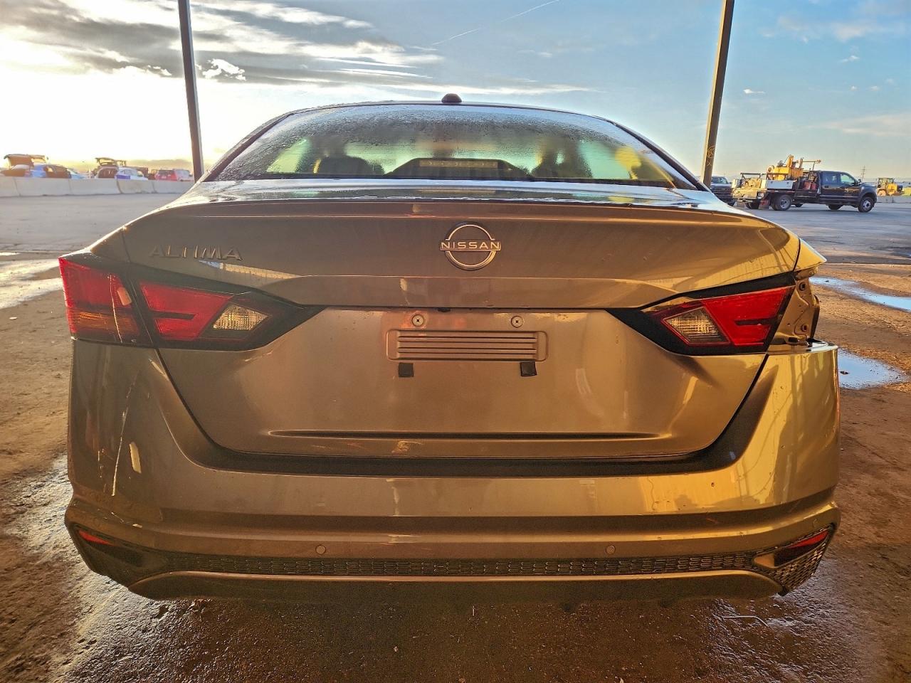 2025 NISSAN ALTIMA SV photo 6