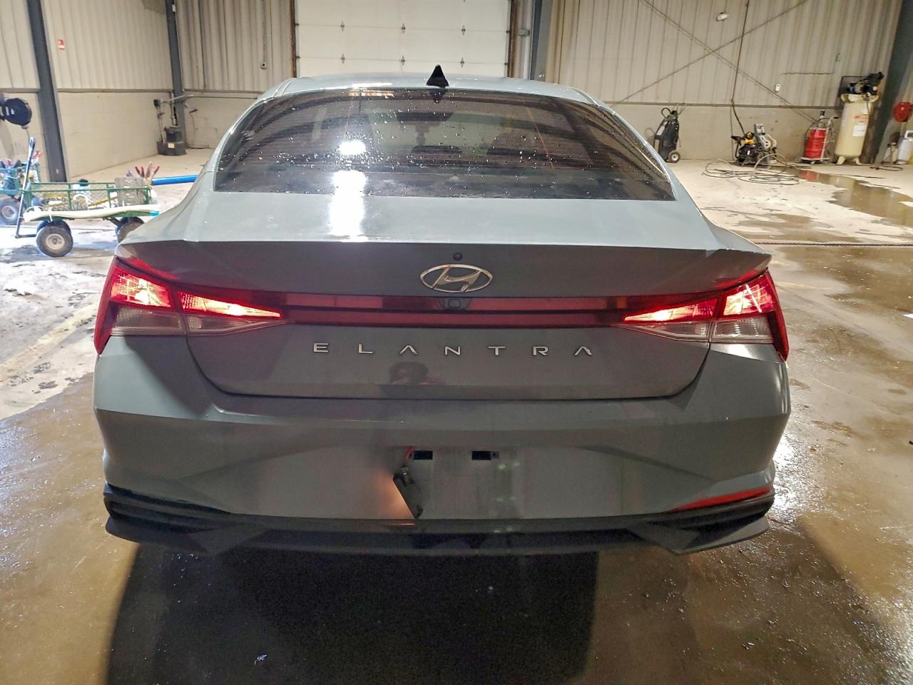 2022 HYUNDAI ELANTRA SEL photo 6